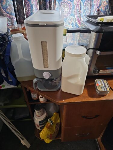 23-Pound Rice Dispenser with Measuring Cup & Fresh Box photo review