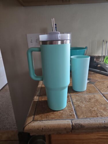 40oz Insulated Tumbler with Handle & Straw – Spill-Proof, Vacuum Stainless Steel for Hot/Cold Drinks photo review