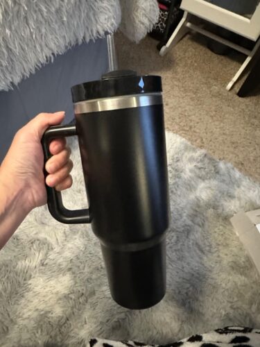 40oz Insulated Tumbler with Handle & Straw – Spill-Proof, Vacuum Stainless Steel for Hot/Cold Drinks photo review