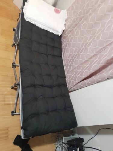 UltraComfort XL Camping Cot – Heavy-Duty Folding Bed with Padded Mattress & 600lb Capacity photo review