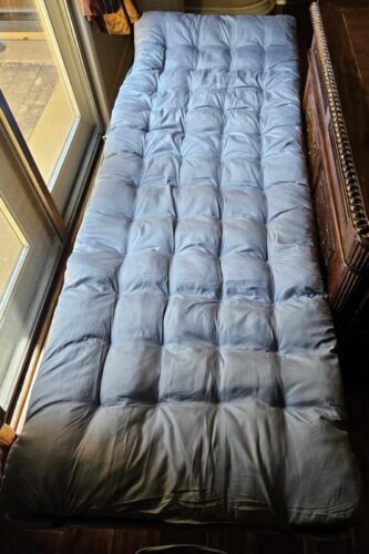 UltraComfort XL Camping Cot – Heavy-Duty Folding Bed with Padded Mattress & 600lb Capacity photo review