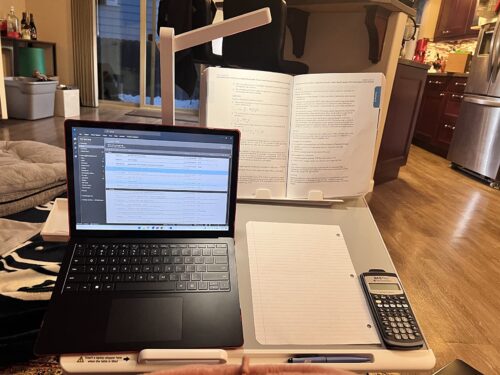 Adjustable Laptop Bed Desk with LED Lamp – Extra-Large Foldable Tray with Book Stand, Wrist Rest & Storage for Bed, Couch, or Floor photo review